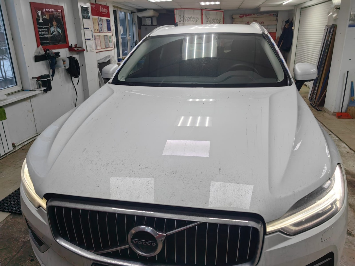 Замена стекла VOLVO XC60
